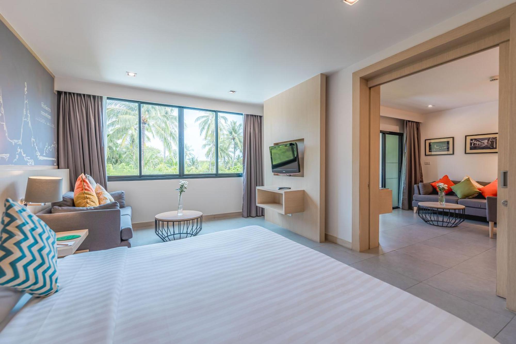 Paradox Resort Phuket Karon Exterior foto Deluxe Suite