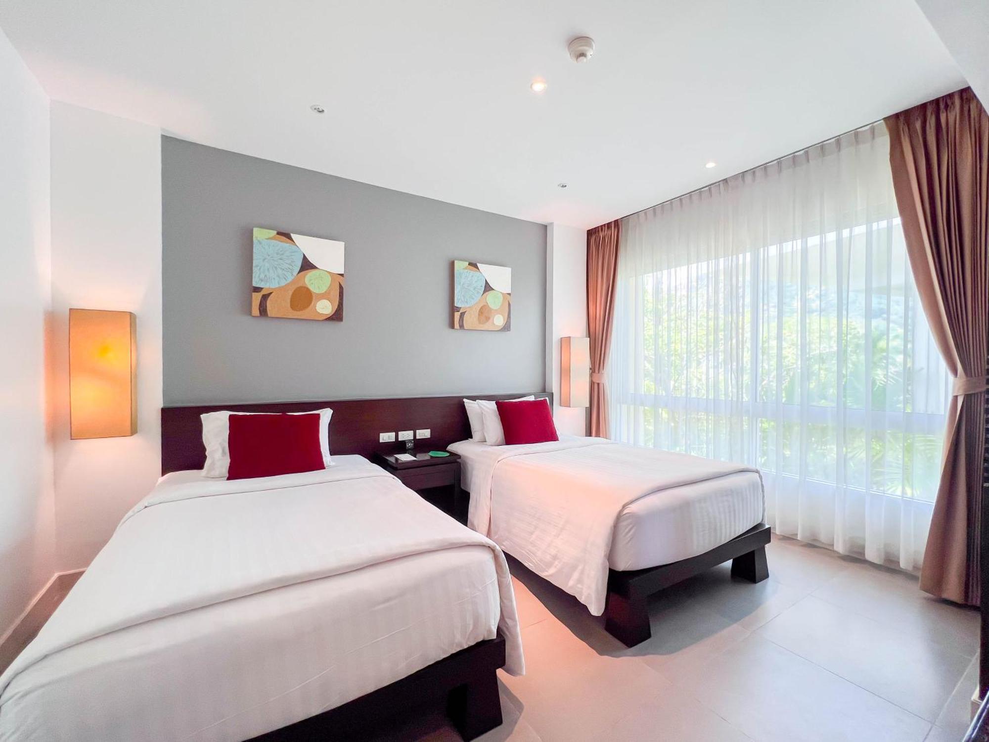 Paradox Resort Phuket Karon Exterior foto Deluxe Room