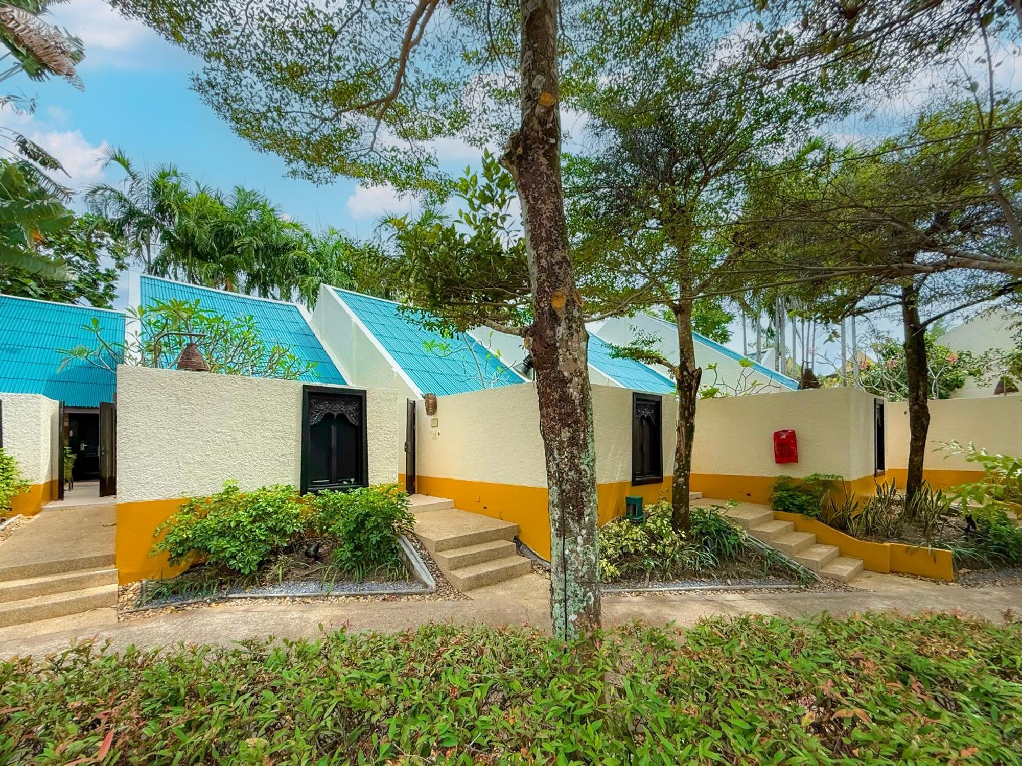 Paradox Resort Phuket Karon Exterior foto