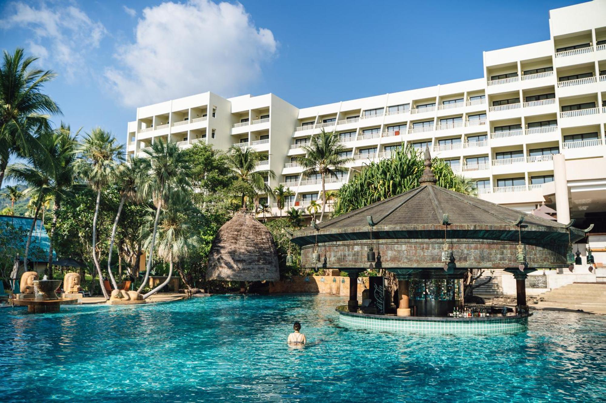 Paradox Resort Phuket Karon Exterior foto
